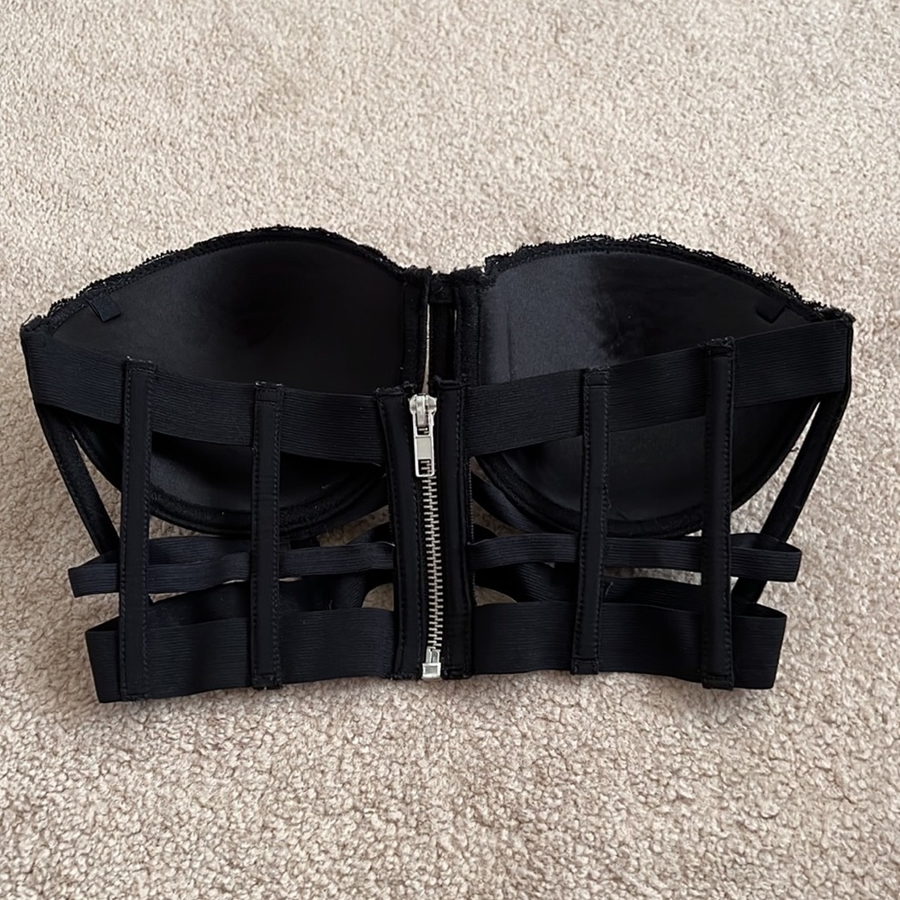 Padded Strapless Bandeau Padded Bra Size 36B - Picture 2 of 5